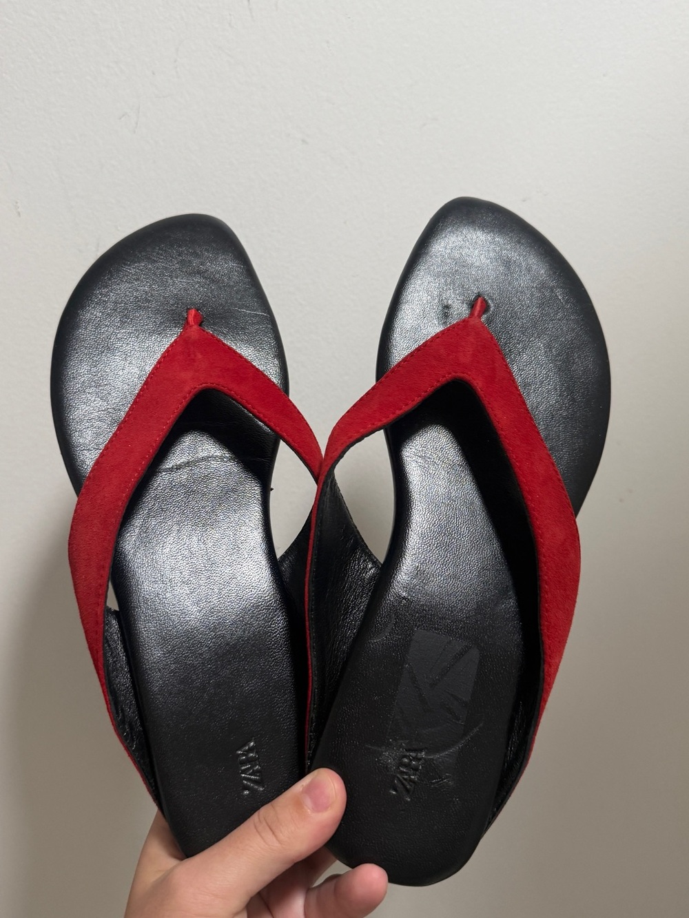 ZARA Women's Red Suede Thong Sandals - Picture 3 of 3